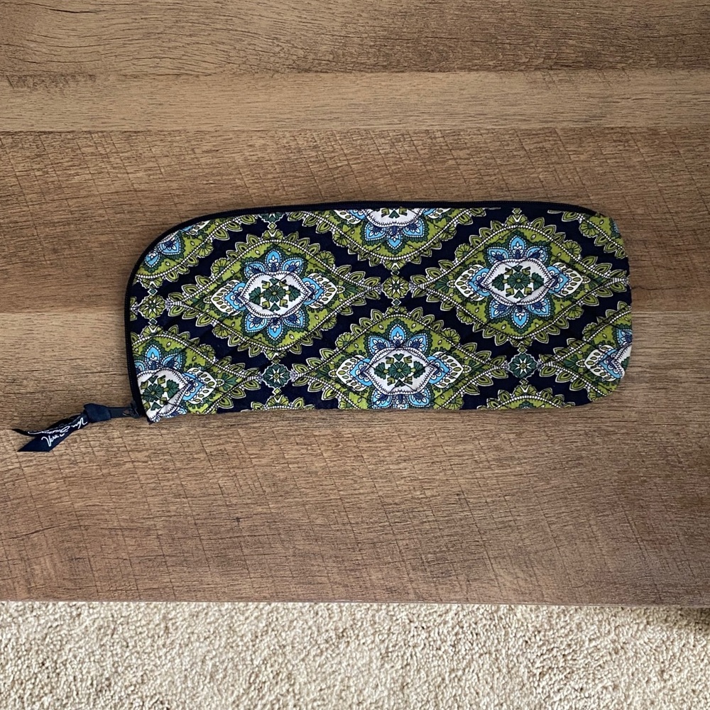 NWOT Vera Bradley Cambridge Sherry Zip Quilted Cosmetic Case Bag